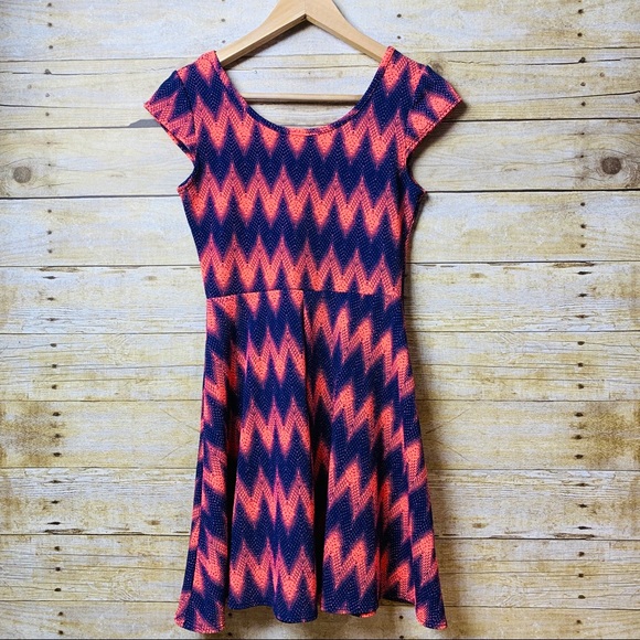 Myth Mini Cap Sleeve Dress Blue Coral Pink Small - Picture 2 of 4